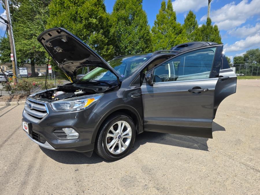 2018 Ford Escape SE FWD, available for sale in Philadelphia, Pennsylvania | Eugen's Auto Sales & Repairs. Philadelphia, Pennsylvania 2018 Ford Escape SE FWD, available for sale in Philadelphia, Pennsylvania | Eugen's Auto Sales & Repairs. Philadelphia, Pennsylvania