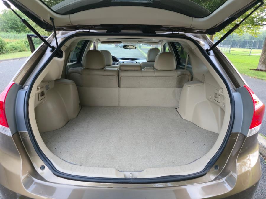 2009 Toyota Venza 4dr Wgn V6 AWD, available for sale in Springfield, Massachusetts | Fast Lane Auto Sales & Service, Inc. . Springfield, Massachusetts 2009 Toyota Venza 4dr Wgn V6 AWD, available for sale in Springfield, Massachusetts | Fast Lane Auto Sales & Service, Inc. . Springfield, Massachusetts