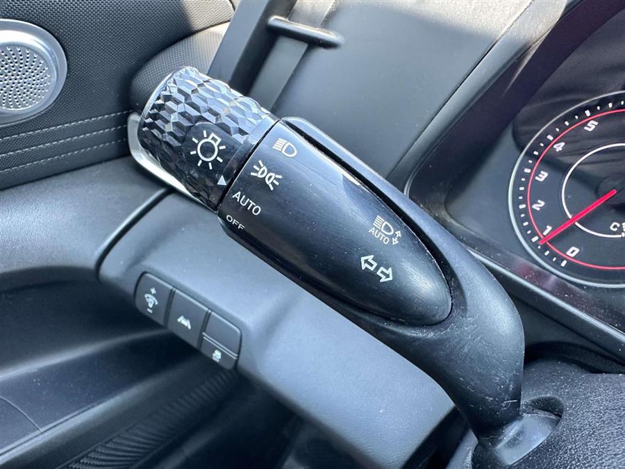 2021 Hyundai Elantra SEL, available for sale in Patchogue, New York | Baron Supercenter. Patchogue, New York 2021 Hyundai Elantra SEL, available for sale in Patchogue, New York | Baron Supercenter. Patchogue, New York