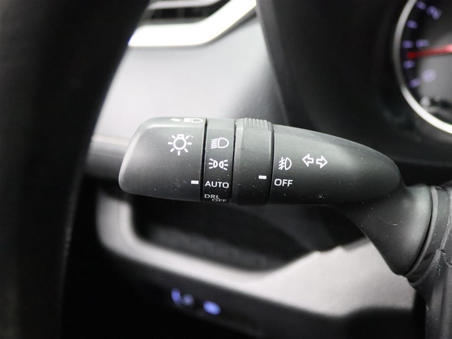 2021 Toyota RAV4 XLE photo 26