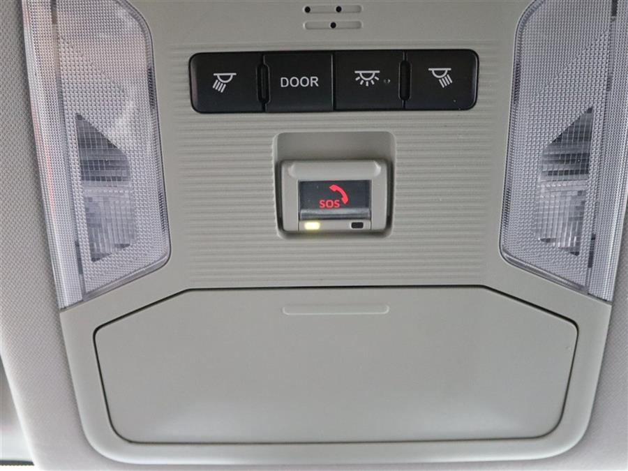 2021 Toyota RAV4 XLE photo 28