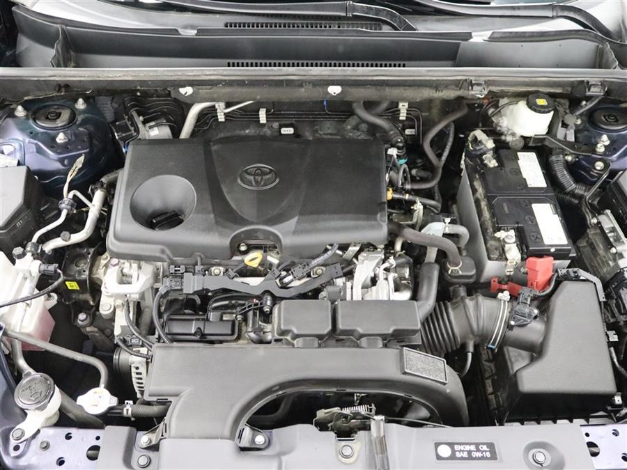 2021 Toyota RAV4 XLE photo 29