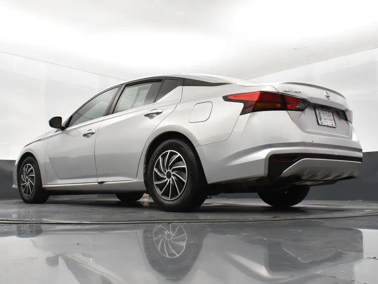 2019 Nissan Altima 2.5 S Sedan 4D, available for sale in Irvington, New Jersey | NJ Used Cars Center. Irvington, New Jersey 2019 Nissan Altima 2.5 S Sedan 4D, available for sale in Irvington, New Jersey | NJ Used Cars Center. Irvington, New Jersey