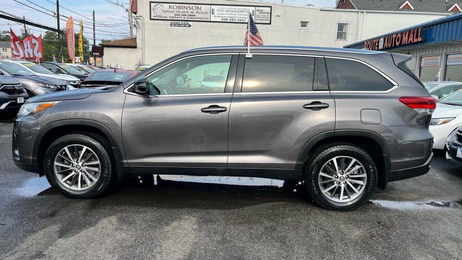 2019 Toyota Highlander XLE Sport Utility 4D, available for sale in Linden, New Jersey | Route 27 Auto Mall. Linden, New Jersey 2019 Toyota Highlander XLE Sport Utility 4D, available for sale in Linden, New Jersey | Route 27 Auto Mall. Linden, New Jersey