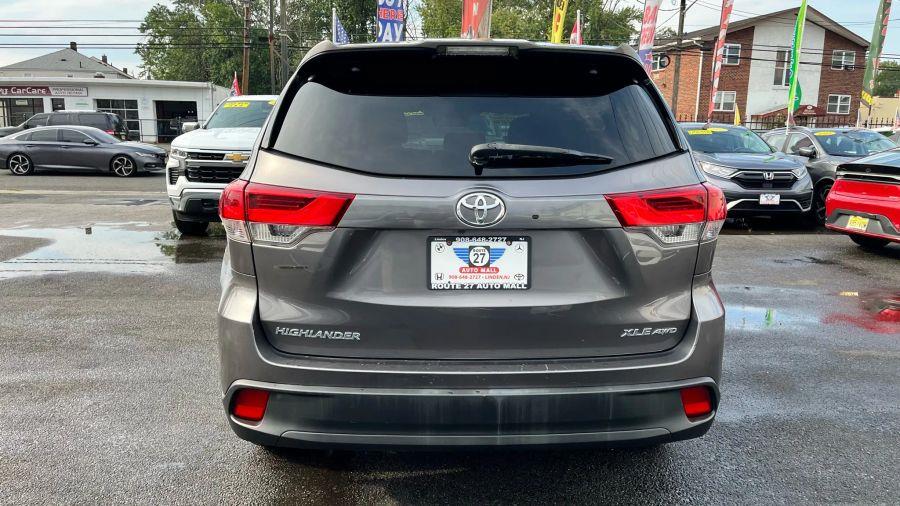 2019 Toyota Highlander XLE Sport Utility 4D, available for sale in Linden, New Jersey | Route 27 Auto Mall. Linden, New Jersey 2019 Toyota Highlander XLE Sport Utility 4D, available for sale in Linden, New Jersey | Route 27 Auto Mall. Linden, New Jersey