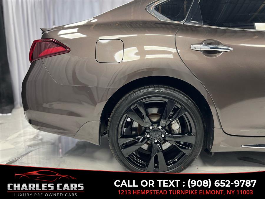 2015 Infiniti Q70l 5.6 Deluxe Tech Pkg, available for sale in Elmont, New York | Charles Cars. Elmont, New York 2015 Infiniti Q70l 5.6 Deluxe Tech Pkg, available for sale in Elmont, New York | Charles Cars. Elmont, New York