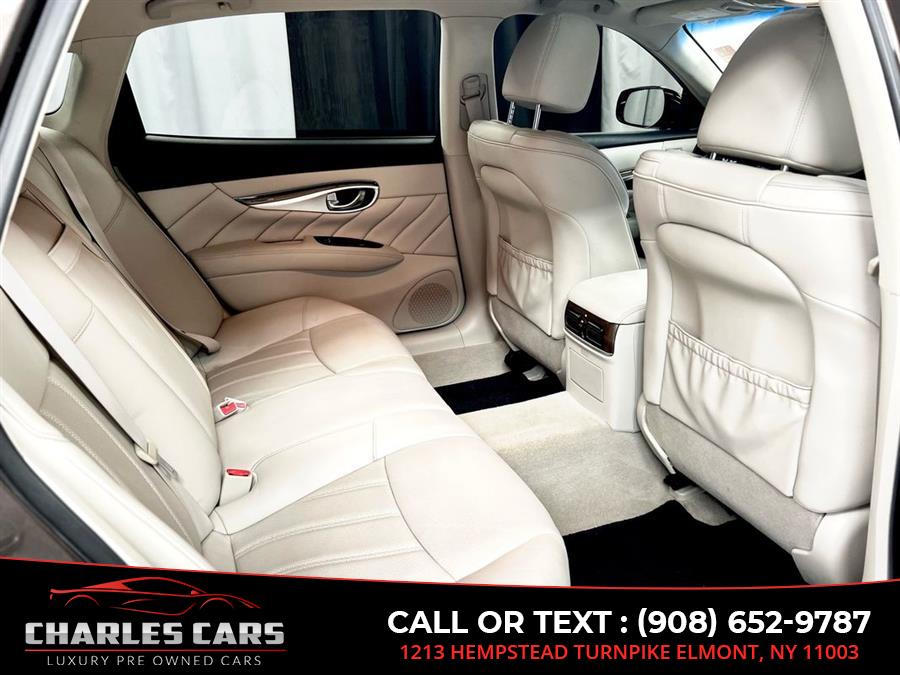 2015 Infiniti Q70l 5.6 Deluxe Tech Pkg, available for sale in Elmont, New York | Charles Cars. Elmont, New York 2015 Infiniti Q70l 5.6 Deluxe Tech Pkg, available for sale in Elmont, New York | Charles Cars. Elmont, New York
