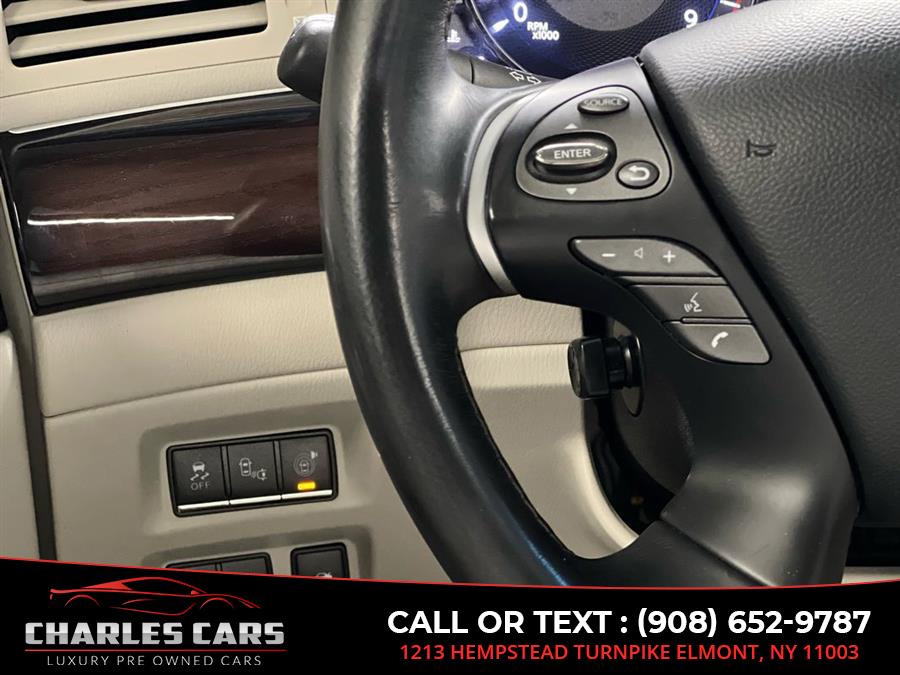 2015 Infiniti Q70l 5.6 Deluxe Tech Pkg, available for sale in Elmont, New York | Charles Cars. Elmont, New York 2015 Infiniti Q70l 5.6 Deluxe Tech Pkg, available for sale in Elmont, New York | Charles Cars. Elmont, New York
