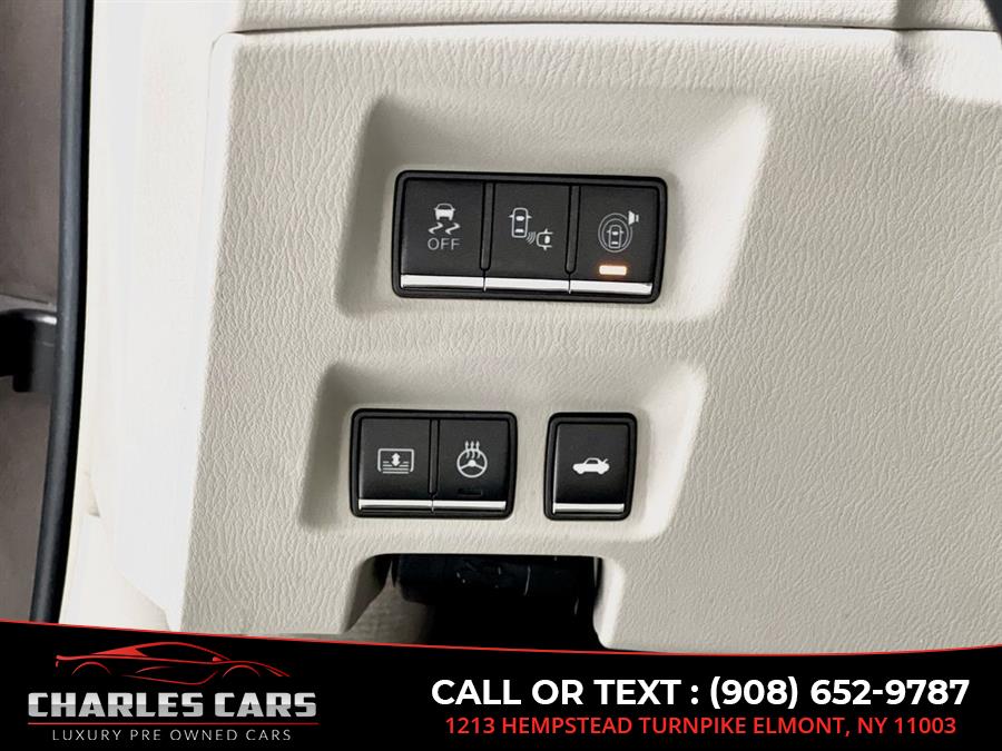 2015 Infiniti Q70l 5.6 Deluxe Tech Pkg, available for sale in Elmont, New York | Charles Cars. Elmont, New York 2015 Infiniti Q70l 5.6 Deluxe Tech Pkg, available for sale in Elmont, New York | Charles Cars. Elmont, New York