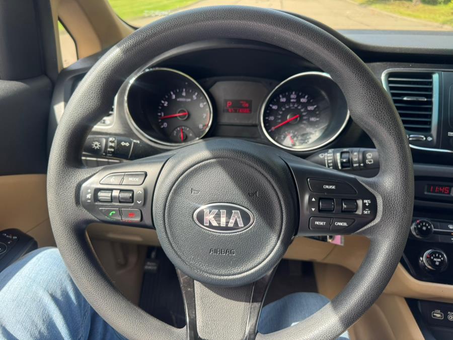2016 Kia Sedona 4dr Wgn LX, available for sale in Waterbury, Connecticut | Platinum Auto Care. Waterbury, Connecticut 2016 Kia Sedona 4dr Wgn LX, available for sale in Waterbury, Connecticut | Platinum Auto Care. Waterbury, Connecticut