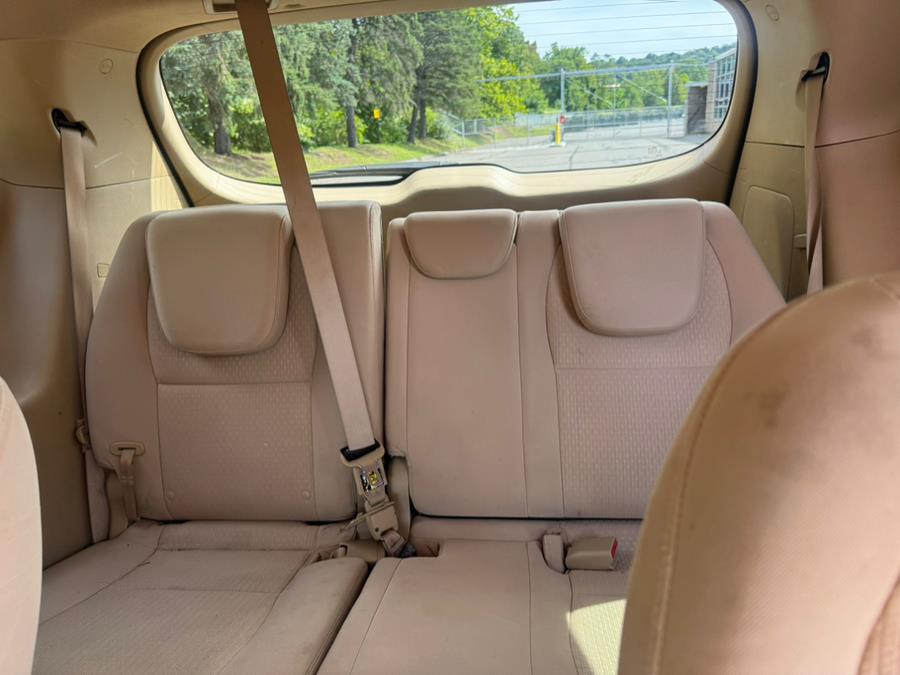 2016 Kia Sedona 4dr Wgn LX, available for sale in Waterbury, Connecticut | Platinum Auto Care. Waterbury, Connecticut 2016 Kia Sedona 4dr Wgn LX, available for sale in Waterbury, Connecticut | Platinum Auto Care. Waterbury, Connecticut