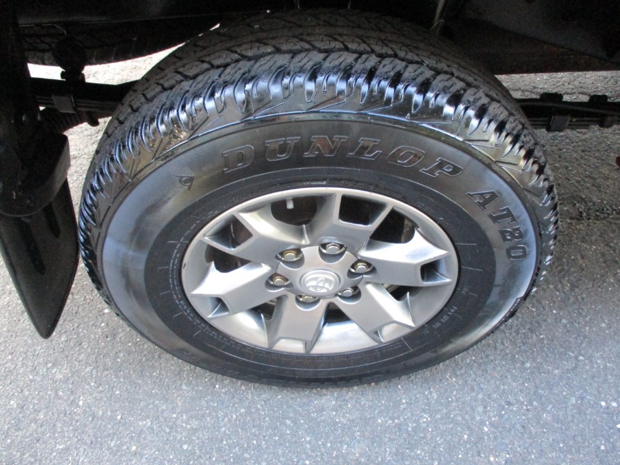 2006 Toyota Tacoma Tacoma V6 4x4, available for sale in Meriden, Connecticut | Cos Central Auto. Meriden, Connecticut 2006 Toyota Tacoma Tacoma V6 4x4, available for sale in Meriden, Connecticut | Cos Central Auto. Meriden, Connecticut