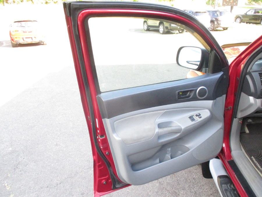 2006 Toyota Tacoma Tacoma V6 4x4, available for sale in Meriden, Connecticut | Cos Central Auto. Meriden, Connecticut 2006 Toyota Tacoma Tacoma V6 4x4, available for sale in Meriden, Connecticut | Cos Central Auto. Meriden, Connecticut