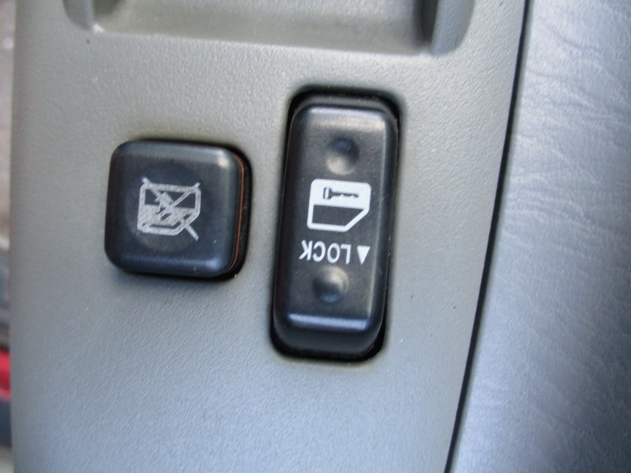 2006 Toyota Tacoma Tacoma V6 4x4, available for sale in Meriden, Connecticut | Cos Central Auto. Meriden, Connecticut 2006 Toyota Tacoma Tacoma V6 4x4, available for sale in Meriden, Connecticut | Cos Central Auto. Meriden, Connecticut