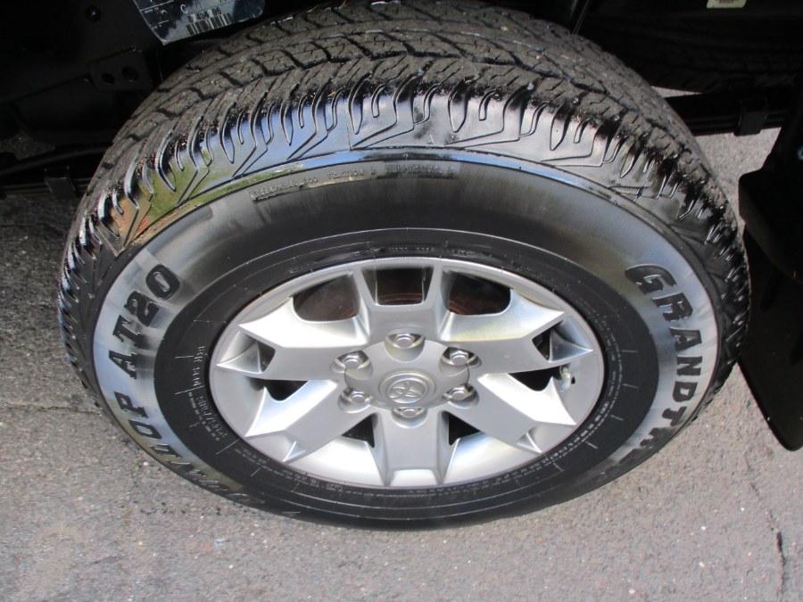 2006 Toyota Tacoma Tacoma V6 4x4, available for sale in Meriden, Connecticut | Cos Central Auto. Meriden, Connecticut 2006 Toyota Tacoma Tacoma V6 4x4, available for sale in Meriden, Connecticut | Cos Central Auto. Meriden, Connecticut