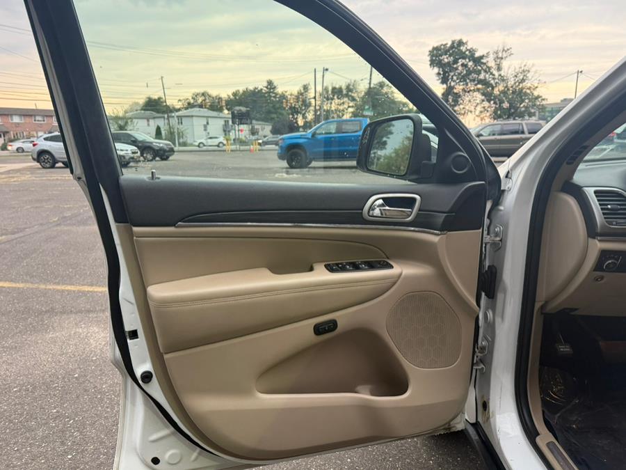 2020 Jeep Grand Cherokee Limited 4x4, available for sale in Philadelphia, Pennsylvania | Eugen's Auto Sales & Repairs. Philadelphia, Pennsylvania 2020 Jeep Grand Cherokee Limited 4x4, available for sale in Philadelphia, Pennsylvania | Eugen's Auto Sales & Repairs. Philadelphia, Pennsylvania