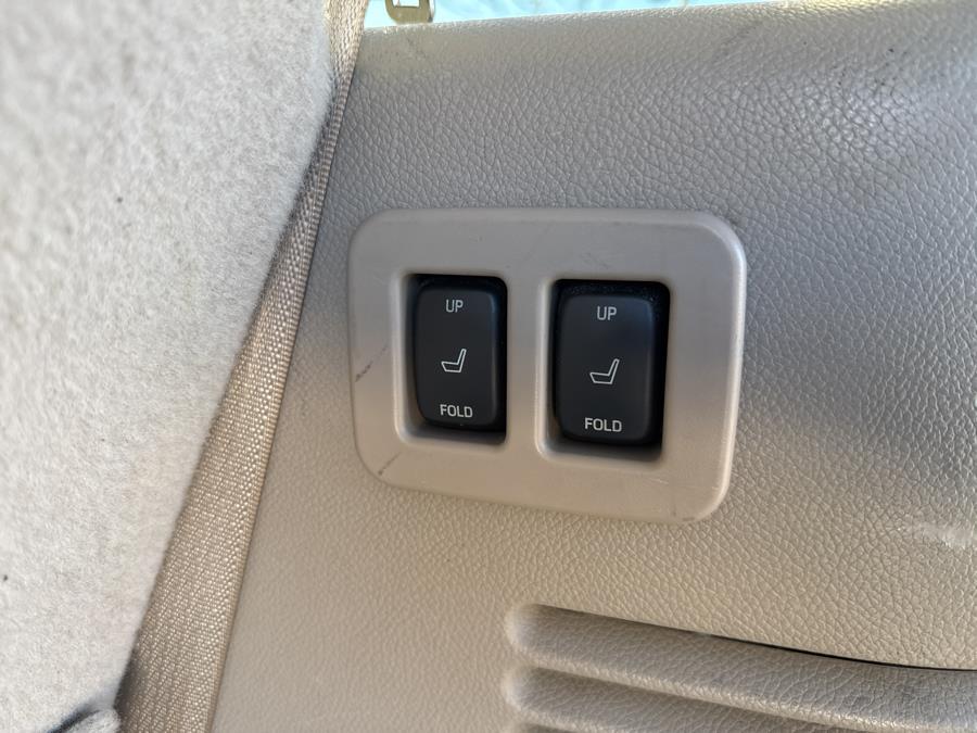 2008 Lincoln Navigator 4WD 4dr, available for sale in Little Ferry, New Jersey | Victoria Preowned Autos Inc. Little Ferry, New Jersey 2008 Lincoln Navigator 4WD 4dr, available for sale in Little Ferry, New Jersey | Victoria Preowned Autos Inc. Little Ferry, New Jersey