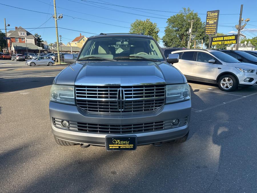 2008 Lincoln Navigator 4WD 4dr, available for sale in Little Ferry, New Jersey | Victoria Preowned Autos Inc. Little Ferry, New Jersey 2008 Lincoln Navigator 4WD 4dr, available for sale in Little Ferry, New Jersey | Victoria Preowned Autos Inc. Little Ferry, New Jersey