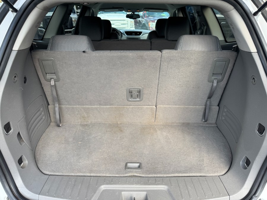 2017 Chevrolet Traverse AWD 4dr LS, available for sale in Ortonville, Michigan | Marsh Auto Sales LLC. Ortonville, Michigan 2017 Chevrolet Traverse AWD 4dr LS, available for sale in Ortonville, Michigan | Marsh Auto Sales LLC. Ortonville, Michigan