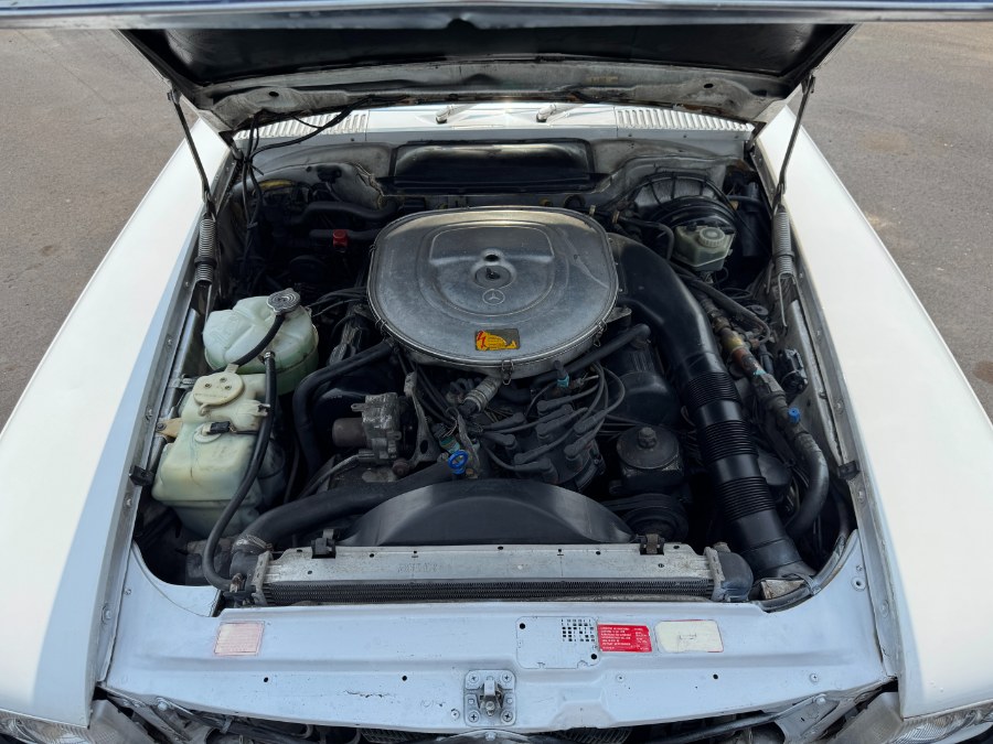 1989 Mercedes-Benz 560 Series 2dr Coupe 560SL Roadster, available for sale in Ortonville, Michigan | Marsh Auto Sales LLC. Ortonville, Michigan 1989 Mercedes-Benz 560 Series 2dr Coupe 560SL Roadster, available for sale in Ortonville, Michigan | Marsh Auto Sales LLC. Ortonville, Michigan
