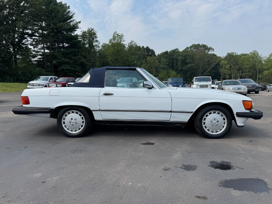 1989 Mercedes-Benz 560 Series 2dr Coupe 560SL Roadster, available for sale in Ortonville, Michigan | Marsh Auto Sales LLC. Ortonville, Michigan 1989 Mercedes-Benz 560 Series 2dr Coupe 560SL Roadster, available for sale in Ortonville, Michigan | Marsh Auto Sales LLC. Ortonville, Michigan