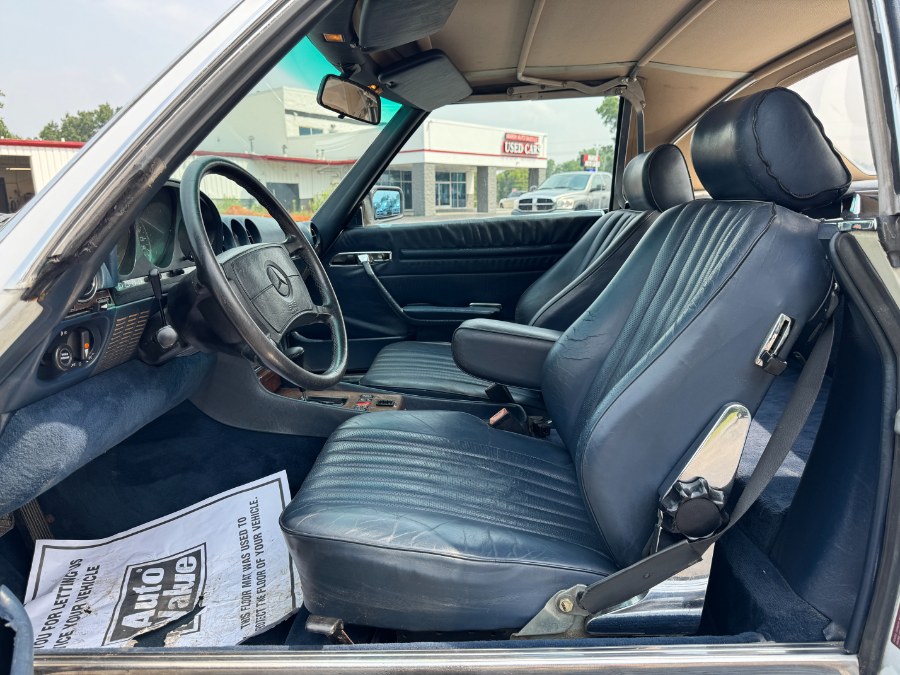 1989 Mercedes-Benz 560 Series 2dr Coupe 560SL Roadster, available for sale in Ortonville, Michigan | Marsh Auto Sales LLC. Ortonville, Michigan 1989 Mercedes-Benz 560 Series 2dr Coupe 560SL Roadster, available for sale in Ortonville, Michigan | Marsh Auto Sales LLC. Ortonville, Michigan
