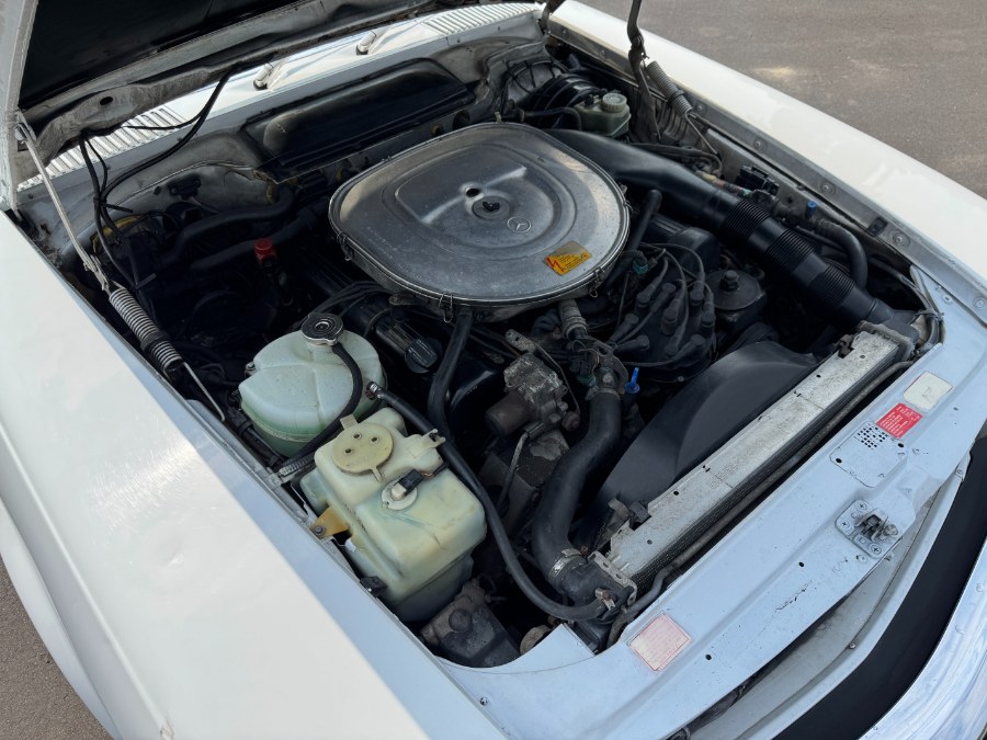1989 Mercedes-Benz 560 Series 2dr Coupe 560SL Roadster, available for sale in Ortonville, Michigan | Marsh Auto Sales LLC. Ortonville, Michigan 1989 Mercedes-Benz 560 Series 2dr Coupe 560SL Roadster, available for sale in Ortonville, Michigan | Marsh Auto Sales LLC. Ortonville, Michigan