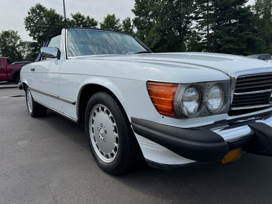 1989 Mercedes-Benz 560 Series 2dr Coupe 560SL Roadster, available for sale in Ortonville, Michigan | Marsh Auto Sales LLC. Ortonville, Michigan 1989 Mercedes-Benz 560 Series 2dr Coupe 560SL Roadster, available for sale in Ortonville, Michigan | Marsh Auto Sales LLC. Ortonville, Michigan