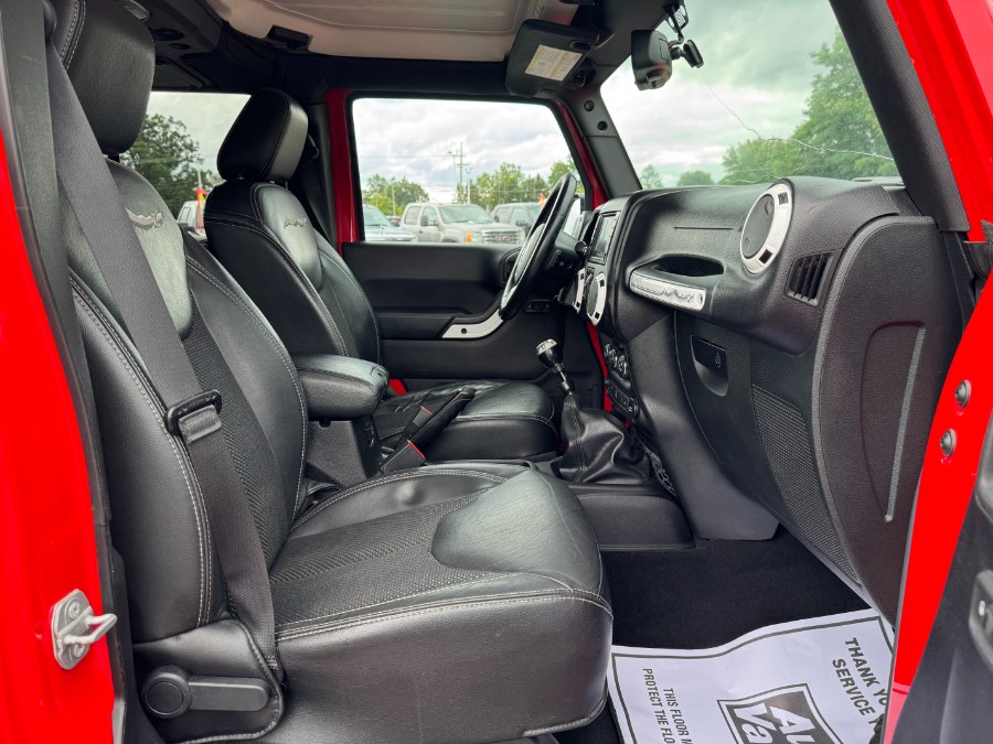 2015 Jeep Wrangler Unlimited 4WD 4dr Sahara, available for sale in Ortonville, Michigan | Marsh Auto Sales LLC. Ortonville, Michigan 2015 Jeep Wrangler Unlimited 4WD 4dr Sahara, available for sale in Ortonville, Michigan | Marsh Auto Sales LLC. Ortonville, Michigan