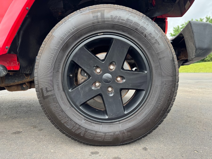 2015 Jeep Wrangler Unlimited 4WD 4dr Sahara, available for sale in Ortonville, Michigan | Marsh Auto Sales LLC. Ortonville, Michigan 2015 Jeep Wrangler Unlimited 4WD 4dr Sahara, available for sale in Ortonville, Michigan | Marsh Auto Sales LLC. Ortonville, Michigan