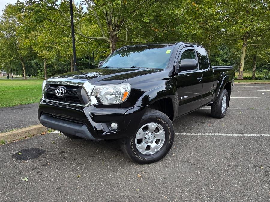 Used 2015 Toyota Tacoma in Springfield, Massachusetts | Fast Lane Auto Sales & Service, Inc. . Springfield, Massachusetts