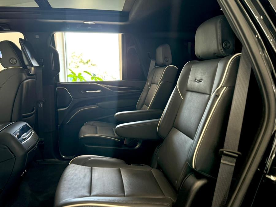2024 Cadillac Escalade 4WD 4dr Premium Luxury, available for sale in Franklin Square, New York | Luxury Motor Club. Franklin Square, New York 2024 Cadillac Escalade 4WD 4dr Premium Luxury, available for sale in Franklin Square, New York | Luxury Motor Club. Franklin Square, New York