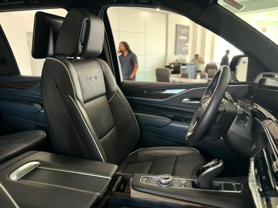 2024 Cadillac Escalade 4WD 4dr Premium Luxury, available for sale in Franklin Square, New York | Luxury Motor Club. Franklin Square, New York 2024 Cadillac Escalade 4WD 4dr Premium Luxury, available for sale in Franklin Square, New York | Luxury Motor Club. Franklin Square, New York