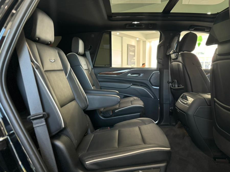 2024 Cadillac Escalade 4WD 4dr Premium Luxury, available for sale in Franklin Square, New York | Luxury Motor Club. Franklin Square, New York 2024 Cadillac Escalade 4WD 4dr Premium Luxury, available for sale in Franklin Square, New York | Luxury Motor Club. Franklin Square, New York