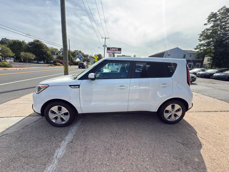 2016 Kia Soul 5dr Wgn Auto Base, available for sale in Manchester, Connecticut | Carsonmain LLC. Manchester, Connecticut 2016 Kia Soul 5dr Wgn Auto Base, available for sale in Manchester, Connecticut | Carsonmain LLC. Manchester, Connecticut