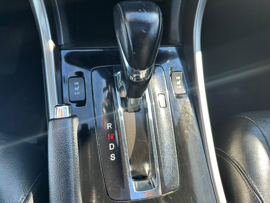 2016 Honda Accord Coupe 2dr I4 CVT EX-L, available for sale in South Windsor, Connecticut | Mike And Tony Auto Sales, Inc. South Windsor, Connecticut 2016 Honda Accord Coupe 2dr I4 CVT EX-L, available for sale in South Windsor, Connecticut | Mike And Tony Auto Sales, Inc. South Windsor, Connecticut