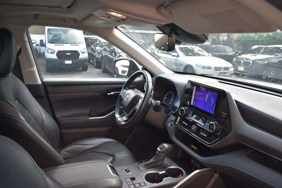 2023 Toyota Highlander XLE, available for sale in Valley Stream, New York | Certified Performance Motors. Valley Stream, New York 2023 Toyota Highlander XLE, available for sale in Valley Stream, New York | Certified Performance Motors. Valley Stream, New York