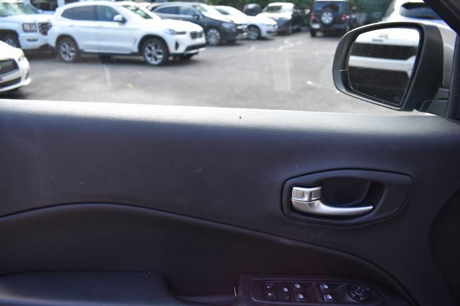 2021 Jeep Compass Latitude, available for sale in Valley Stream, New York | Certified Performance Motors. Valley Stream, New York 2021 Jeep Compass Latitude, available for sale in Valley Stream, New York | Certified Performance Motors. Valley Stream, New York