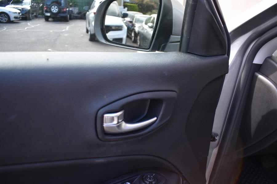 2021 Jeep Compass Latitude, available for sale in Valley Stream, New York | Certified Performance Motors. Valley Stream, New York 2021 Jeep Compass Latitude, available for sale in Valley Stream, New York | Certified Performance Motors. Valley Stream, New York