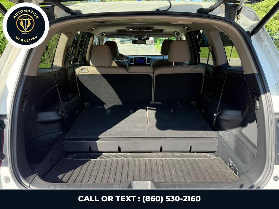 2016 Honda Pilot 2WD 4dr Touring w/RES & Navi, available for sale in Online only, Connecticut | CEO DADDY AUTO. Online only, Connecticut 2016 Honda Pilot 2WD 4dr Touring w/RES & Navi, available for sale in Online only, Connecticut | CEO DADDY AUTO. Online only, Connecticut