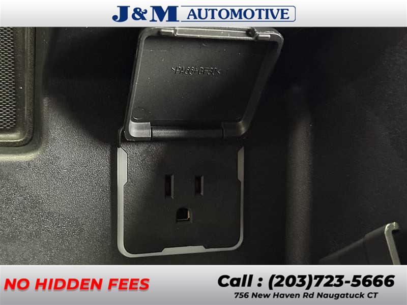 2022 Chevrolet Silverado 1500 ZR2, available for sale in Naugatuck, Connecticut | J&M Automotive Sls&Svc LLC. Naugatuck, Connecticut 2022 Chevrolet Silverado 1500 ZR2, available for sale in Naugatuck, Connecticut | J&M Automotive Sls&Svc LLC. Naugatuck, Connecticut