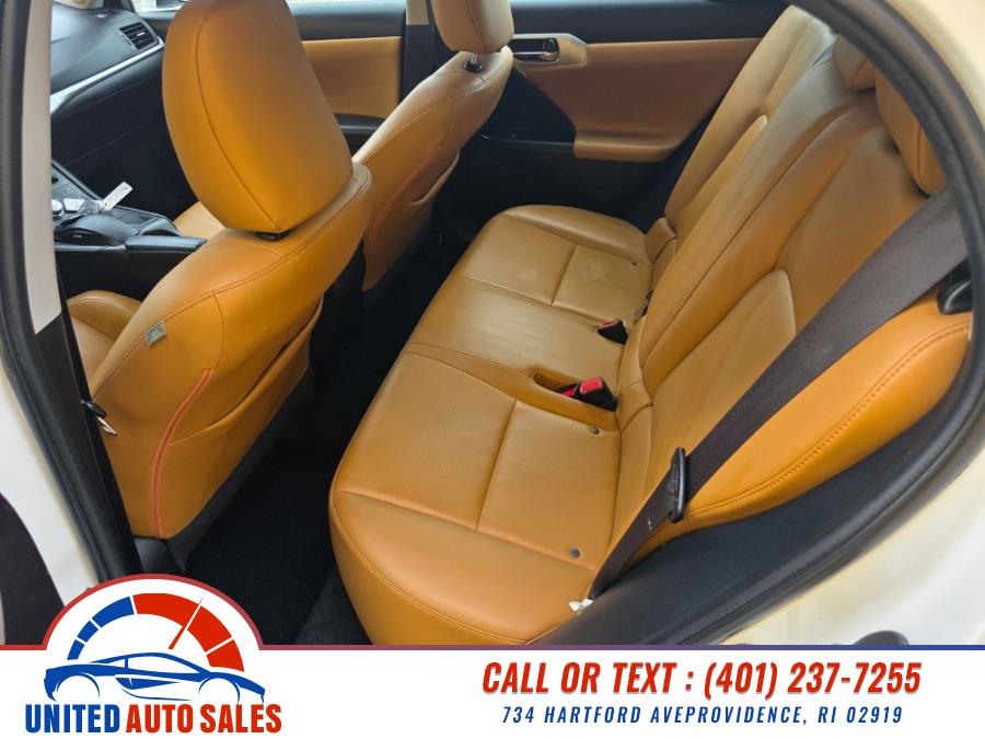 2013 Lexus CT 200h 5dr Sdn Hybrid, available for sale in Providence, Rhode Island | United Auto Sales Inc. Providence, Rhode Island 2013 Lexus CT 200h 5dr Sdn Hybrid, available for sale in Providence, Rhode Island | United Auto Sales Inc. Providence, Rhode Island