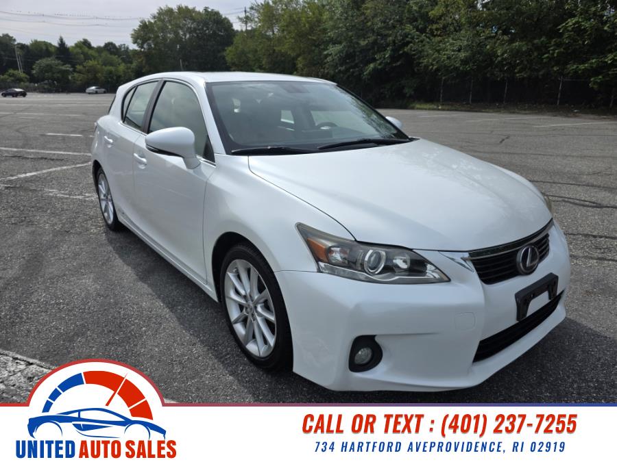 2013 Lexus CT 200h 5dr Sdn Hybrid, available for sale in Providence, Rhode Island | United Auto Sales Inc. Providence, Rhode Island 2013 Lexus CT 200h 5dr Sdn Hybrid, available for sale in Providence, Rhode Island | United Auto Sales Inc. Providence, Rhode Island
