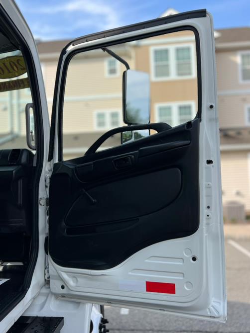 2016 HINO 268A 26FT A.M.HARIE DRY MOVING BOX/ WALTCO LIFTGATE, available for sale in Paterson, New Jersey | Speedway Motors LLC. Paterson, New Jersey 2016 HINO 268A 26FT A.M.HARIE DRY MOVING BOX/ WALTCO LIFTGATE, available for sale in Paterson, New Jersey | Speedway Motors LLC. Paterson, New Jersey