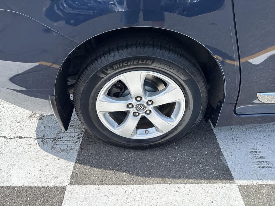 2018 Toyota Sienna LE FWD 8-Passenger, available for sale in Waterbury, Connecticut | National Auto Brokers, Inc.. Waterbury, Connecticut 2018 Toyota Sienna LE FWD 8-Passenger, available for sale in Waterbury, Connecticut | National Auto Brokers, Inc.. Waterbury, Connecticut
