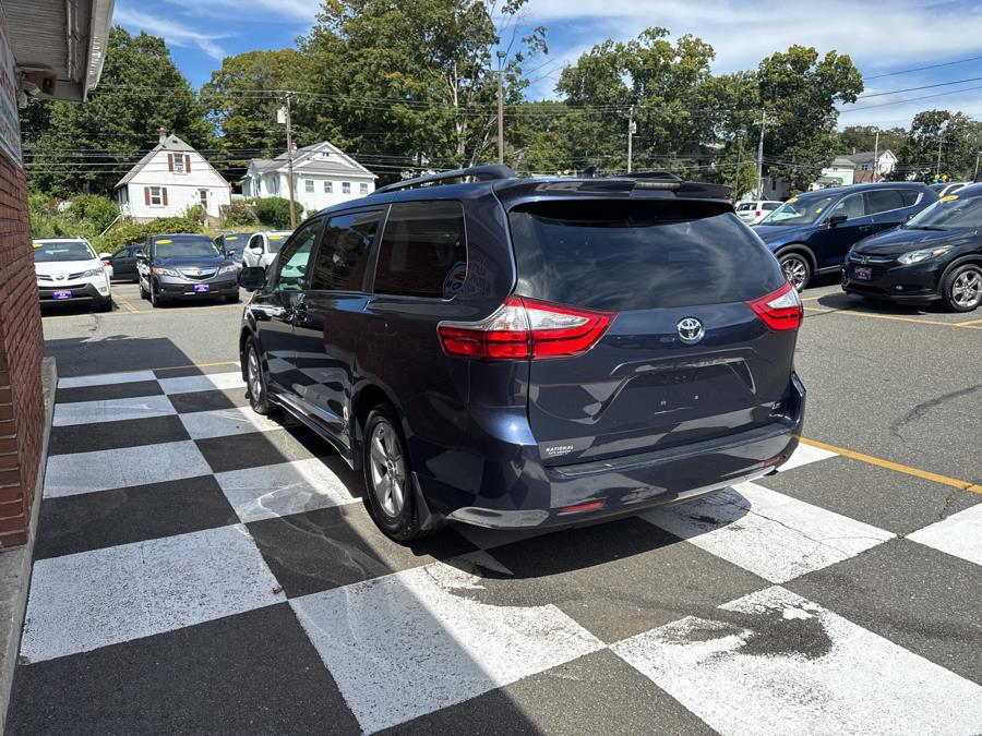 2018 Toyota Sienna LE FWD 8-Passenger, available for sale in Waterbury, Connecticut | National Auto Brokers, Inc.. Waterbury, Connecticut 2018 Toyota Sienna LE FWD 8-Passenger, available for sale in Waterbury, Connecticut | National Auto Brokers, Inc.. Waterbury, Connecticut