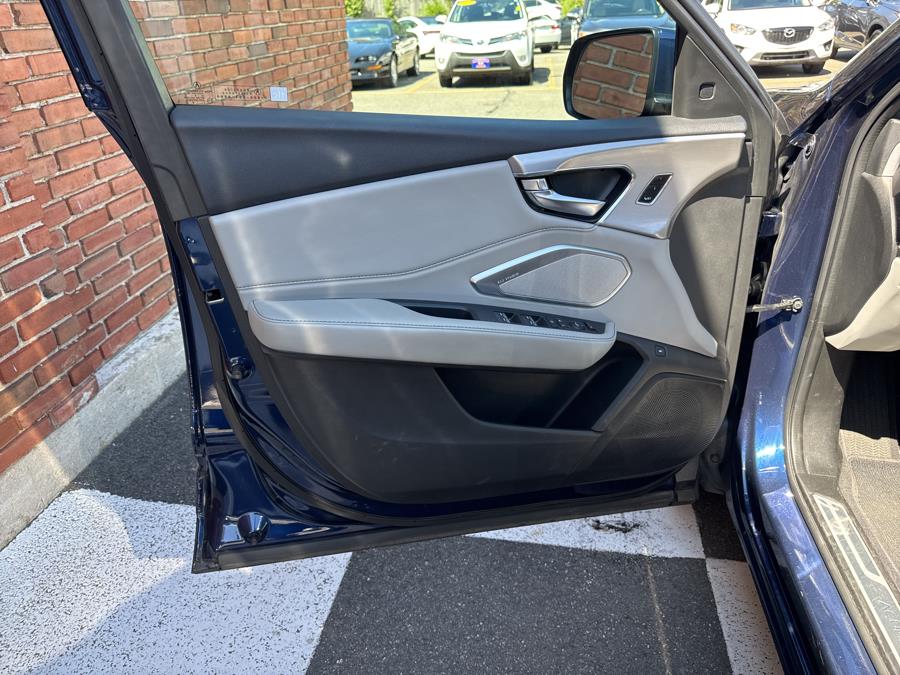 2019 Acura RDX AWD w/Technology Pkg, available for sale in Waterbury, Connecticut | National Auto Brokers, Inc.. Waterbury, Connecticut 2019 Acura RDX AWD w/Technology Pkg, available for sale in Waterbury, Connecticut | National Auto Brokers, Inc.. Waterbury, Connecticut