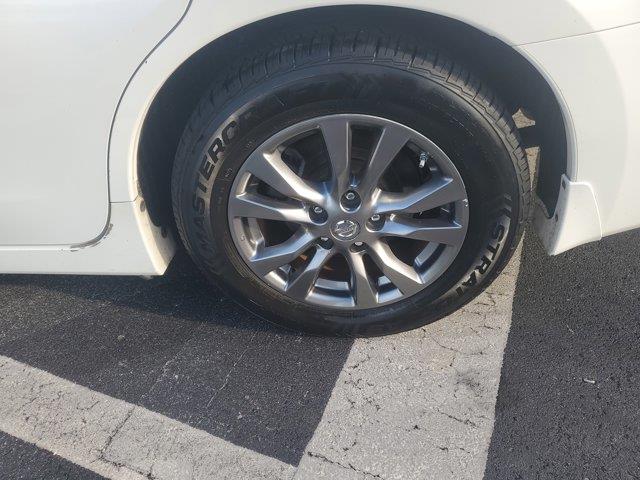 2015 Nissan Altima 4dr Sdn I4 2.5 SL, available for sale in Woodside, New York | Drive Central. Woodside, New York 2015 Nissan Altima 4dr Sdn I4 2.5 SL, available for sale in Woodside, New York | Drive Central. Woodside, New York