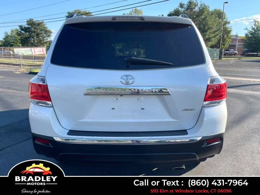 2013 Toyota Highlander SE AWD, available for sale in Windsor Locks, Connecticut | Bradley Motors Inc. Windsor Locks, Connecticut 2013 Toyota Highlander SE AWD, available for sale in Windsor Locks, Connecticut | Bradley Motors Inc. Windsor Locks, Connecticut