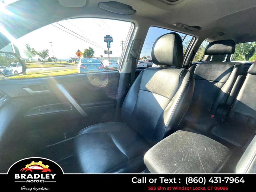 2013 Toyota Highlander SE AWD, available for sale in Windsor Locks, Connecticut | Bradley Motors Inc. Windsor Locks, Connecticut 2013 Toyota Highlander SE AWD, available for sale in Windsor Locks, Connecticut | Bradley Motors Inc. Windsor Locks, Connecticut